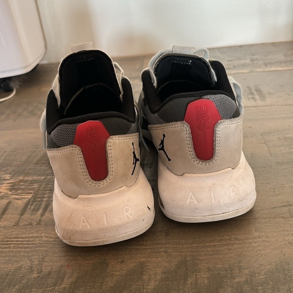 Air Jordan 23 Engineered Mens 8 Red Black - Picture 3 of 6